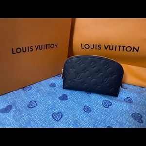 Louis Vuitton COSMETIC POUCH PM